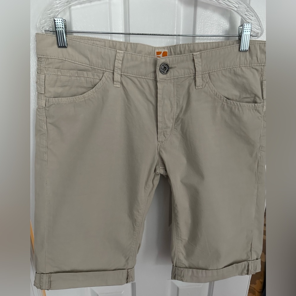 Hugo Boss Men’s Orange Adjustable Waist Tan Cotton Short. W34